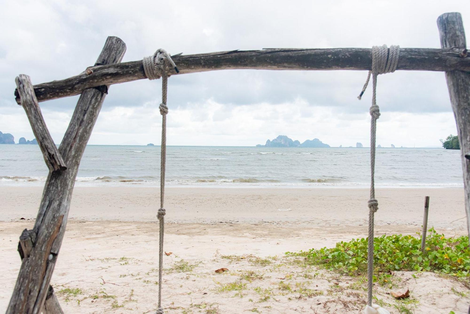 Pan Beachfront Resort Krabi バーン・クロンムアン エクステリア 写真